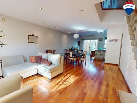 Depto Tipo Casa en Venta en Quilmes, USD 140.000
