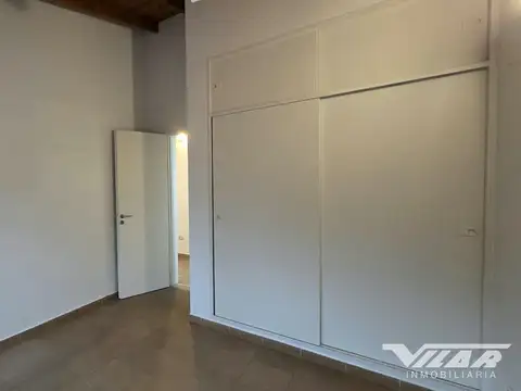 Depto Tipo Casa en Alquiler con 1 cocheras