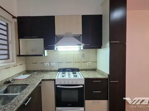 Depto Tipo Casa en Alquiler de 2 dormitorios