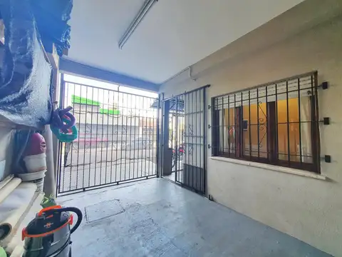 Casa en Venta en Valentin Alsina, USD 160.000