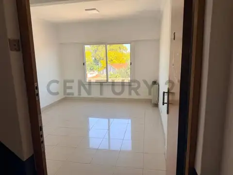 Depto Tipo Casa en Venta en Parque Avellaneda, USD 145.000
