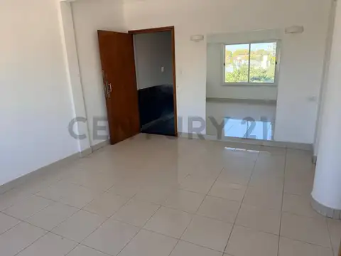 Depto Tipo Casa en Venta en Parque Avellaneda, USD 145.000