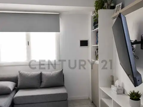 142 ENTRE 50 Y 52 - PH AL FRENTE EN VENTA 