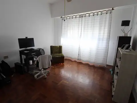 Casa 7 ambientes con 3 baños