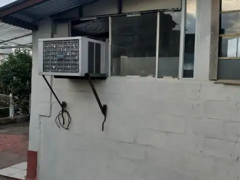 Casa 6 ambientes con 4 baños