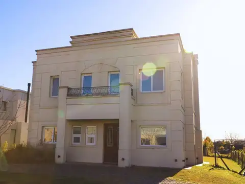 Casa en Venta de 4 dormitorios