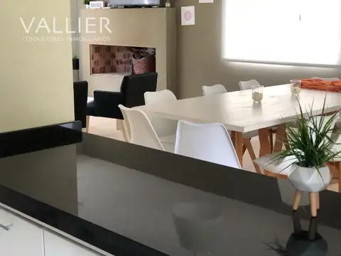 Casa en Alquiler Temporal con 1 cochera