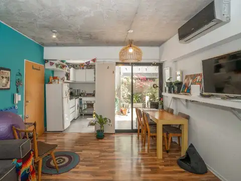 VENTA 2 AMBIENTES PATIO PARRILLA PROPIA V. URQUIZA