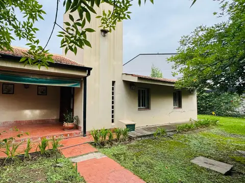 Muy linda casa Vta 3  dor gge/qcho/jard A.Figueroa G. Bourg