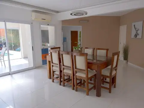 Casa en Venta en Guernica, USD 260.000