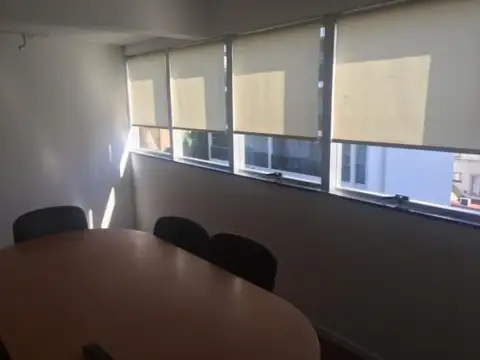 MONTEVIDEO 2420  -  OFICINA  PISO  EXCLUSIVO  -