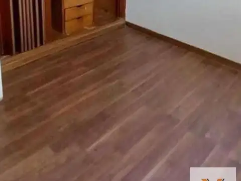 Casa 5 ambientes con 1 baño