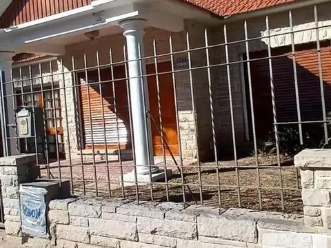 Casa en Venta en Ringuelet, USD 160.000