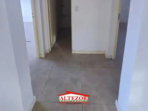 Casa en Alquiler con 1 cochera