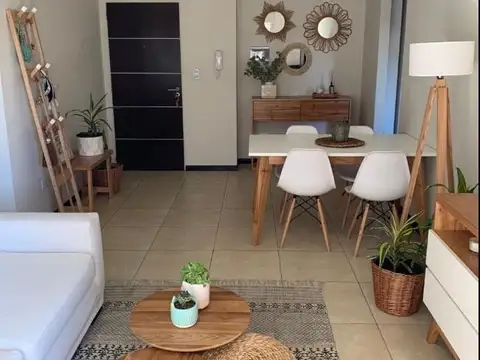 Carlos Tejedor 1400, Piso 1