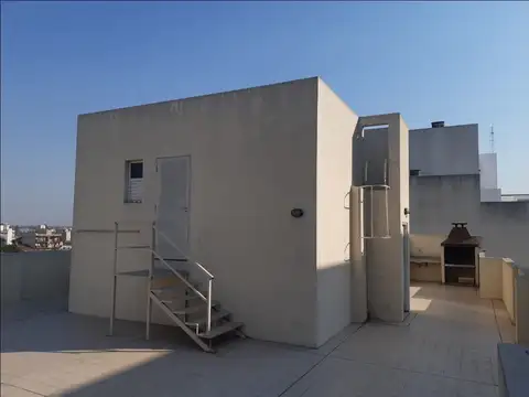 Carlos Tejedor 1400, Piso 1