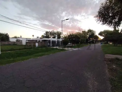 VENTA DE TERRENO EN GRANADERO BAIGORRIA EN EXCEPCIONAL UBICACION