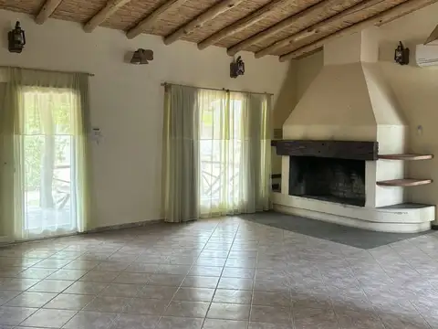 Casa en Venta en Las Paredes, USD 150.000