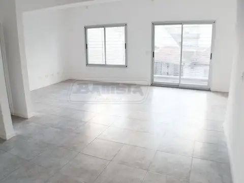 Alvarado 300, Piso 1
