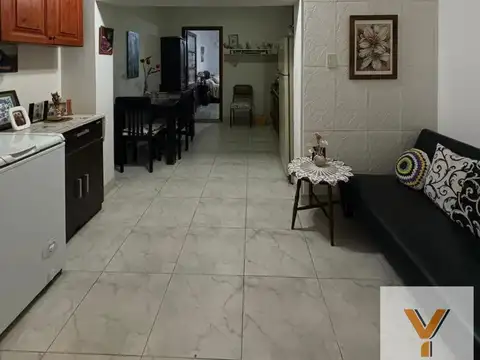 Casa 2 ambientes con 1 baño