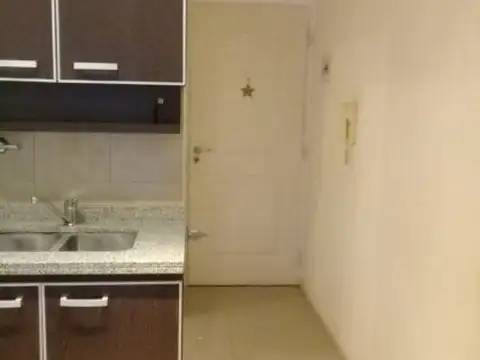 Departamento en Alquiler en Villa Luzuriaga, $ 350.000