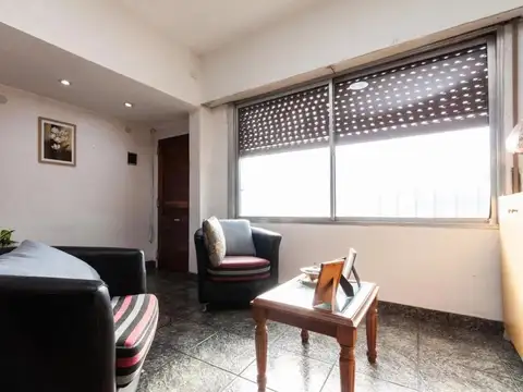 CASA DE 6 AMB CON PATIO ,GARAGE-APTO CREDITO