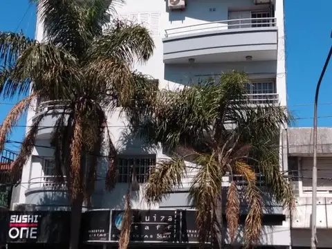 Av. San Martin 2300 , Piso 1