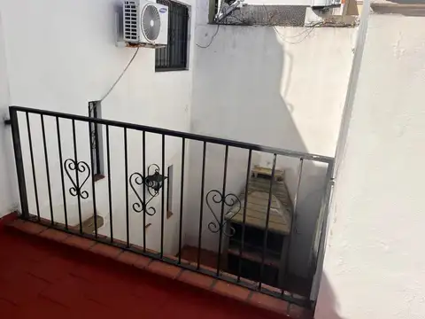 PH de 3 ambientes c/ Patio y parrilla-Zona Boedo- Castro 600
