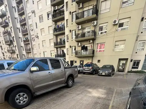 Avenida Castañares 4200