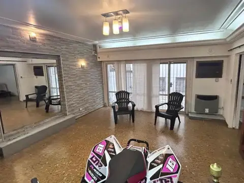 Depto Tipo Casa en Venta en Barrio Naón, USD 169.000