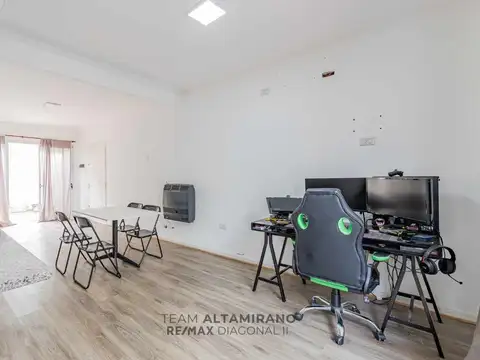 Depto Tipo Casa 2 ambientes con 1 baño