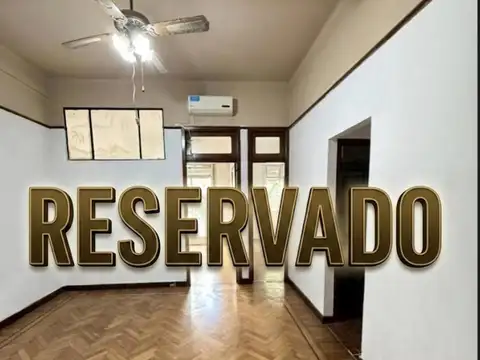 Venta Departamento de 3 ambientes al frente, con 50 m² bien distribuidos, San Telmo.