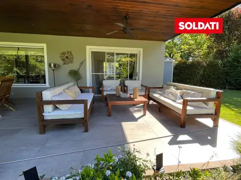 Casa en Venta en Los Senderos II, USD 320.000