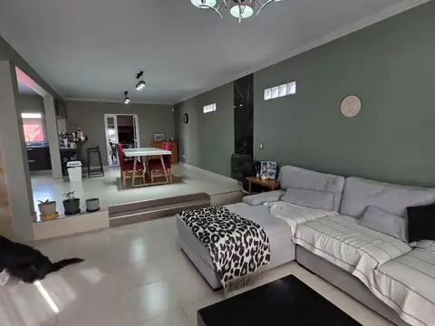 Casa en Alquiler en Neuquen, $ 3.200.000