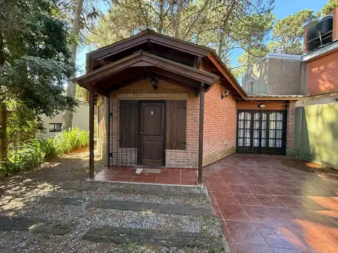 VENTA CASA 3 AMBIENTES A 200 METROS DEL MAR