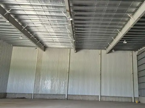 Galpon en Alquiler en Alvear, USD 2.500