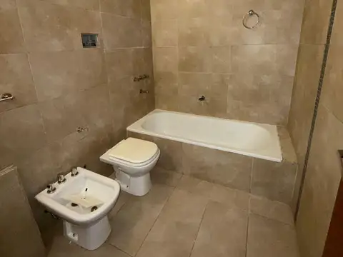 Departamento en Alquiler en Martin, $ 650.000
