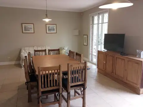 Casa en Alquiler en Chacras De Coria, USD 1.800