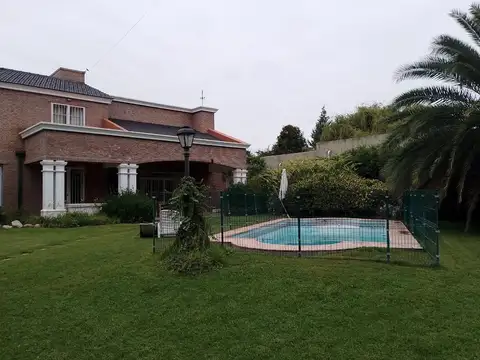 Casa en Alquiler en Alto Chacras