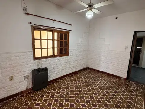 Casa en Alquiler en Florencio Varela, $ 700.000