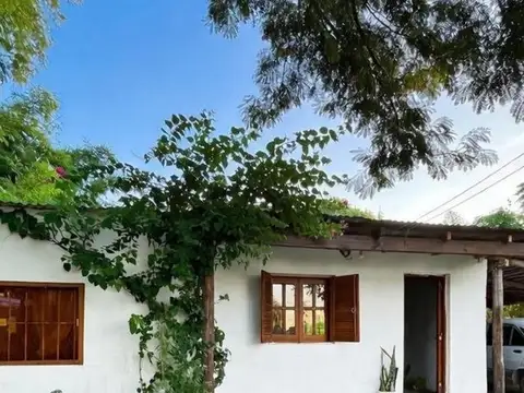 CASA EN VENTA SOBRE RUTA 12 KM 799