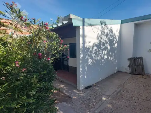 Casa en ALQUILER,  3 Ambientes, en   Plaza Huincul - Neuquén