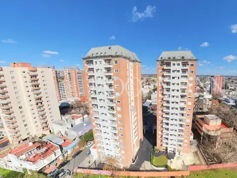 Departamento en alquiler tres ambientes dos habitaciones cochera amenities