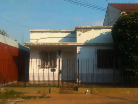 Casa con muy buena ubicacion
