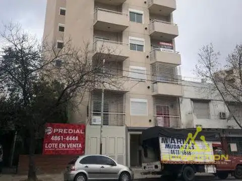 Departamento en Venta en Flores Sur, USD 85.000