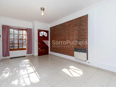 Venta Dúplex 3 ambientes con patio y cochera en Haedo.