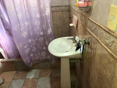 Casa 4 ambientes con 4 baños