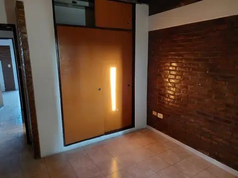 AVDA JUAN DOMINGO PERON 3400