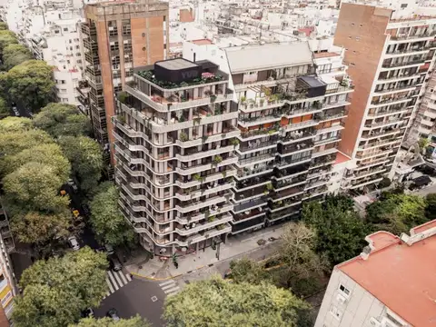 Av. Coronel Diaz  al 1600