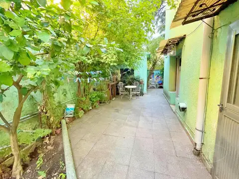 Depto Tipo Casa en Venta con 1 cocheras